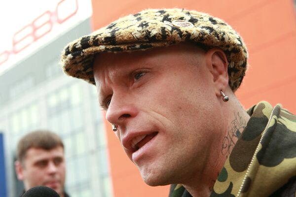 Участник группы The Prodigy, танцор, вокалист Кейт Флинт Участник группы The Prodigy, танцор, вокалист Кейт Флинт