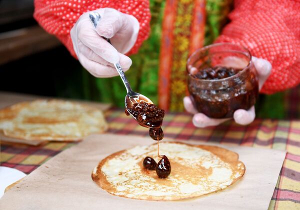 Блины на масленичной ярмарке Блины на масленичной ярмарке