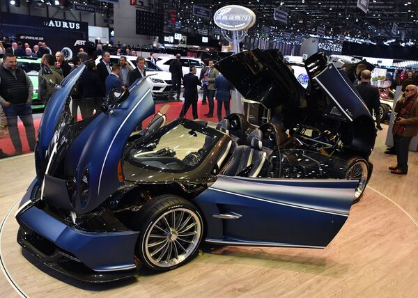 Родстер Pagani Huayra на Международном Женевском автосалоне 2019 Родстер Pagani Huayra на Международном Женевском автосалоне 2019