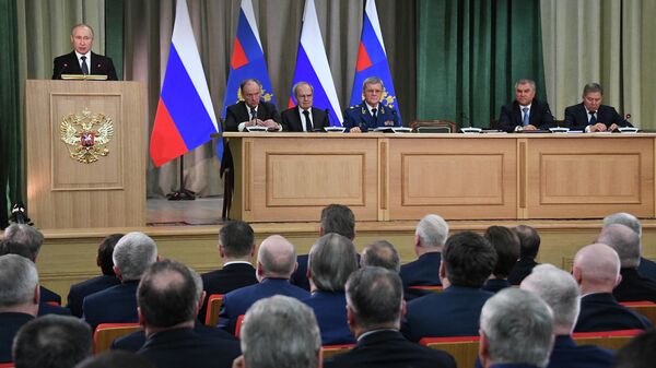 Президент России Владимир Путин выступает на расширенном заседании коллегии Генеральной прокуратуры России