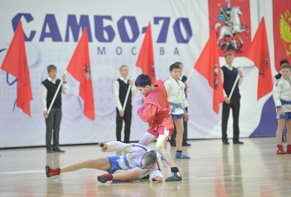 В.Путин посетил центр образования Самбо-70 В.Путин посетил центр образования Самбо-70