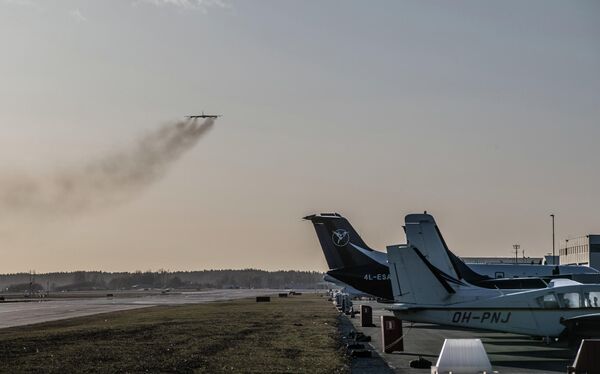 Американский самолет B-52 в воздушном пространстве Эстонии Американский самолет B-52 в воздушном пространстве Эстонии