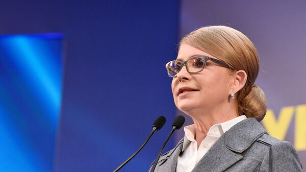 Кандидат в президенты Украины Юлия Тимошенко во время пресс-конференции в штабе партии Батькивщина в Киеве Кандидат в президенты Украины Юлия Тимошенко во время пресс-конференции в штабе партии Батькивщина в Киеве