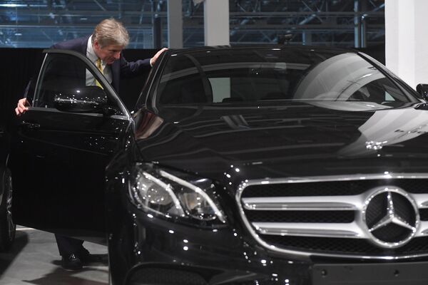 Открытие завода по производству легковых автомобилей Mercedes Открытие завода по производству легковых автомобилей Mercedes