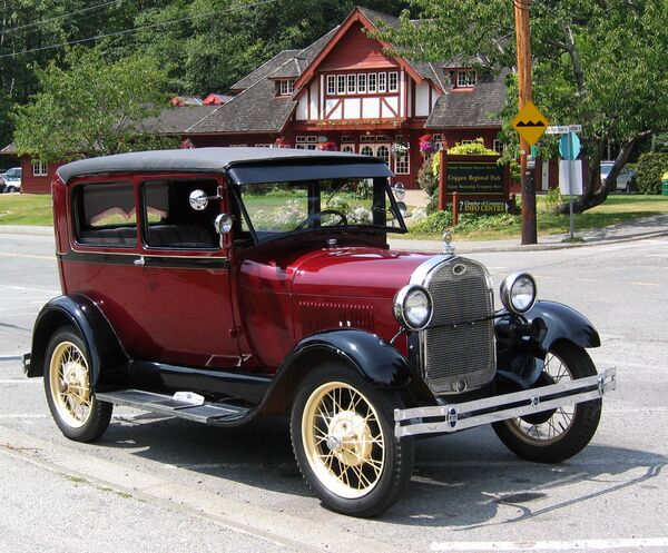Автомобиль Ford Model A Автомобиль Ford Model A