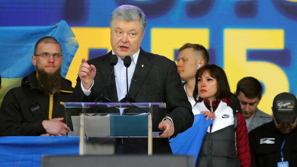 Действующий президент Украины, кандидат в президенты Петр Порошенко во время дебатов с кандидатом в президенты от партии Слуга народа Владимиром Зеленским в НСК Олимпийский Действующий президент Украины, кандидат в президенты Петр Порошенко во время дебатов с кандидатом в президенты от партии Слуга народа Владимиром Зеленским в НСК Олимпийский