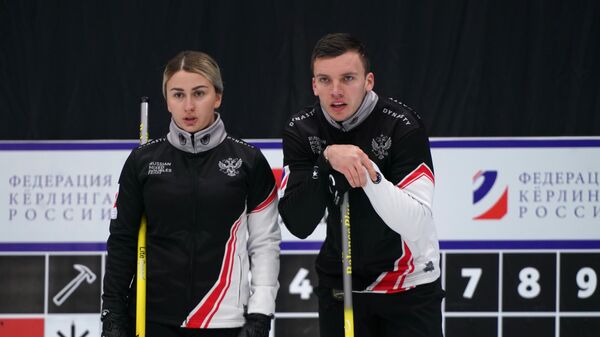 Москалева и Еремин выиграли турнир по керлингу в дабл-миксте