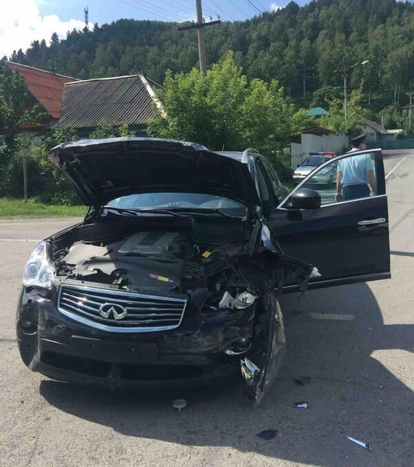 Infiniti на месте ДТП Infiniti на месте ДТП