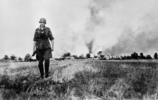 Великая отечественная война 1941-1945 гг. Гитлеровский солдат Великая отечественная война 1941-1945 гг. Гитлеровский солдат