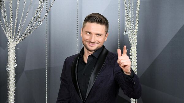 Певец Сергей Лазарев перед вручением музыкальной премии Жара Music Awards в концертном зале Крокус Сити Холл в Москве Певец Сергей Лазарев перед вручением музыкальной премии Жара Music Awards в концертном зале Крокус Сити Холл в Москве