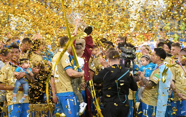 Празднование чемпионства ФК Зенит Празднование чемпионства ФК Зенит