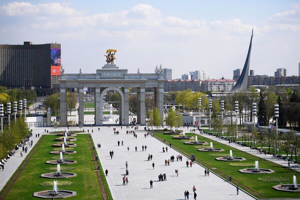 Открытие сезона фонтанов в Москве Открытие сезона фонтанов в Москве