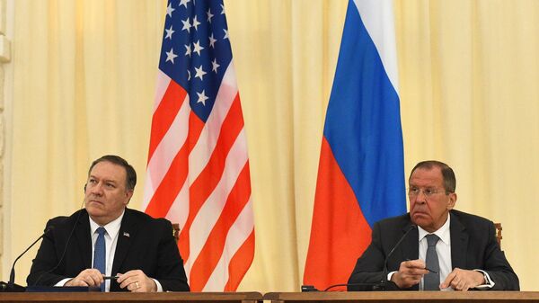 Министр иностранных дел РФ Сергей Лавров и госсекретарь США Майк Помпео во время совместной пресс-конференции по итогам переговоров в Сочи Министр иностранных дел РФ Сергей Лавров и госсекретарь США Майк Помпео во время совместной пресс-конференции по итогам переговоров в Сочи