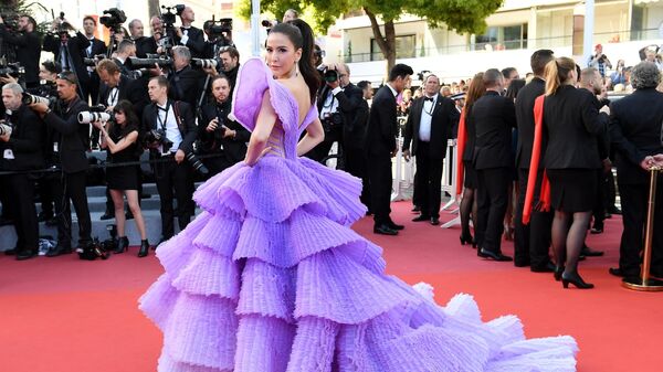Модель Шририта Дженсен на красной дорожке премьеры фильма Рокетмен в рамках 72-го Каннского международного кинофестиваля Модель Шририта Дженсен на красной дорожке премьеры фильма Рокетмен в рамках 72-го Каннского международного кинофестиваля