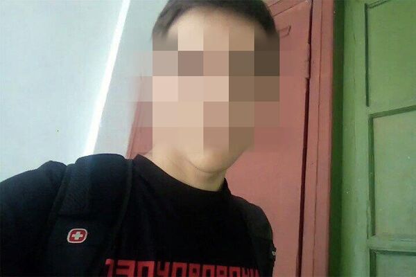 Стоп-кадр видеообращения ученика школы №4 города Вольска, записанного перед нападением Стоп-кадр видеообращения ученика школы №4 города Вольска, записанного перед нападением