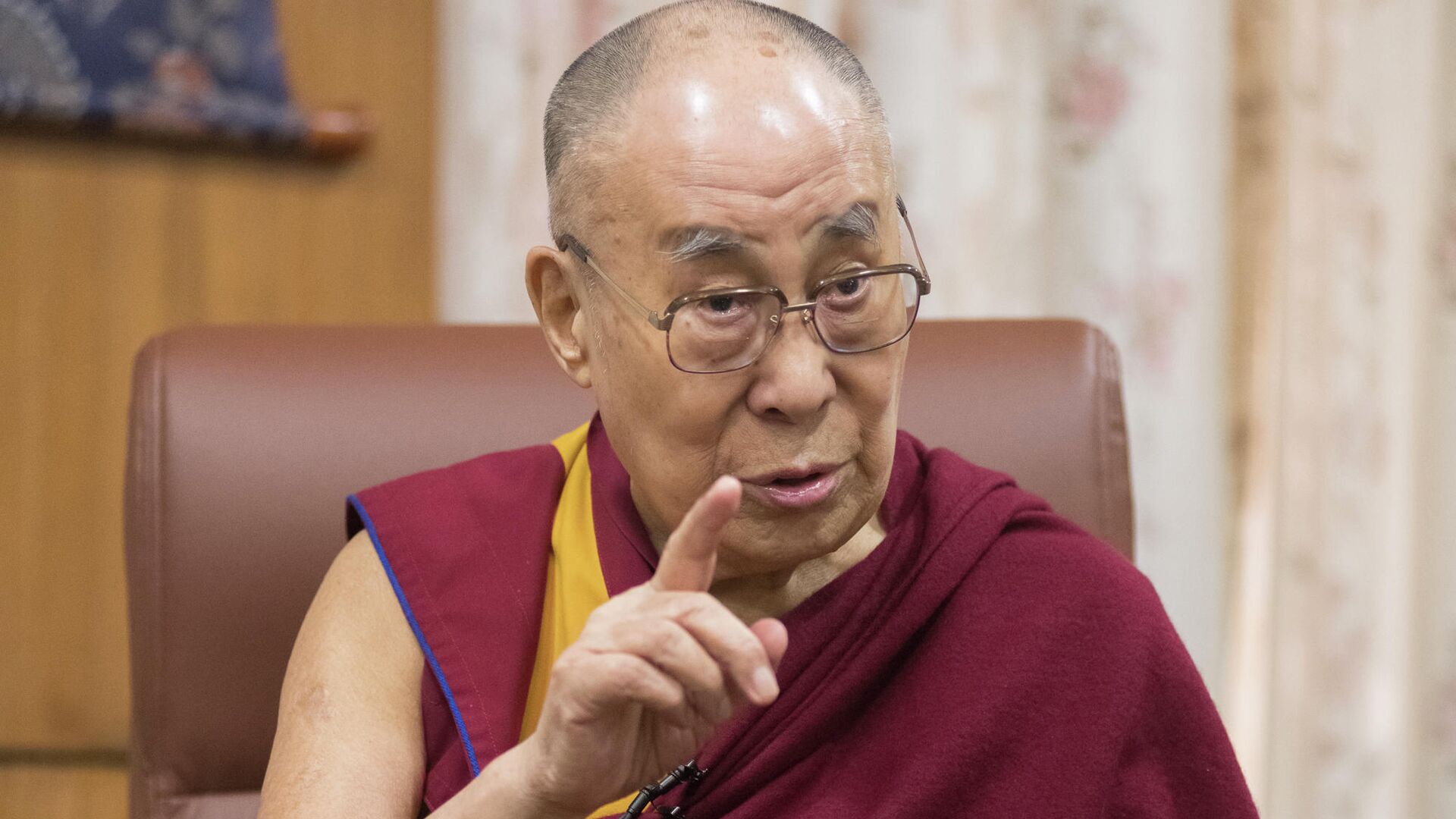 Далай-лама ответил на вопрос о вакцинах от COVID-19