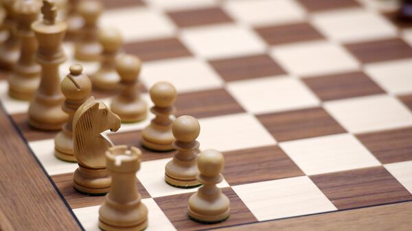 Дуда победил Карлсена и сыграет с Карякиным в финале Кубка мира по шахматам
