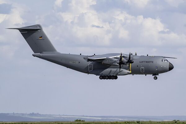 Самолет НАТО Airbus A400M ВВС Германии в Кемерово Самолет НАТО Airbus A400M ВВС Германии в Кемерово