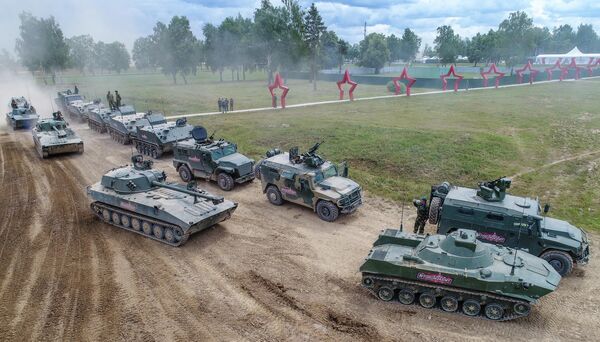 На полигоне Алабино перед динамическим показом вооружений, военной и специальной техники (ВВСТ) в рамках Международного военно-технического форума Армия-2019 на полигоне Алабино На полигоне Алабино перед динамическим показом вооружений, военной и специальной техники (ВВСТ) в рамках Международного военно-технического форума Армия-2019 на полигоне Алабино