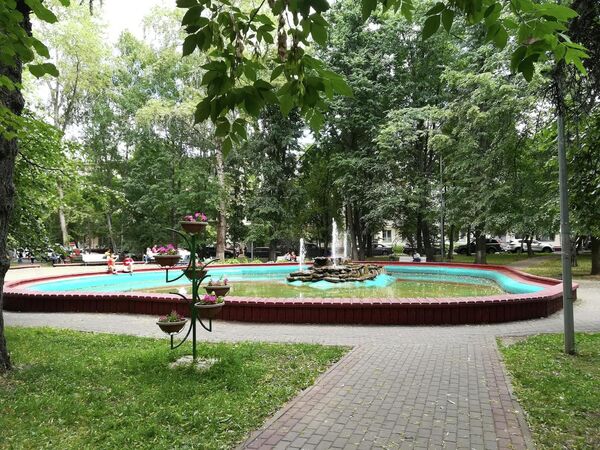 Фонтан во дворе дома по адресу Гирмау, 16 Фонтан во дворе дома по адресу Гирмау, 16