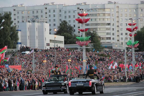 Министр обороны Республики Беларусь Андрей Равков принял парад у своего заместителя - генерал-майора Сергея Потапенко Министр обороны Республики Беларусь Андрей Равков принял парад у своего заместителя - генерал-майора Сергея Потапенко