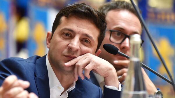 Президент Украины Владимир Зеленский во время рабочей поездки во Львов. 6 июля 2019 Президент Украины Владимир Зеленский во время рабочей поездки во Львов. 6 июля 2019