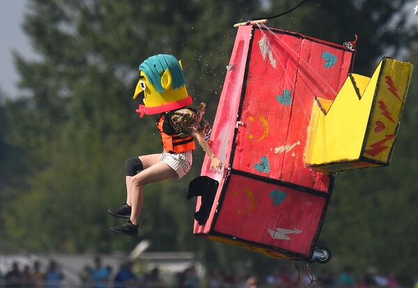Участник шоу самодельных летательных аппаратов Red Bull Flugtag-2019 Участник шоу самодельных летательных аппаратов Red Bull Flugtag-2019