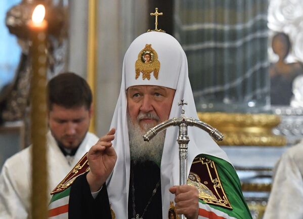 Патриарх Московский и всея Руси Кирилл во время всенощного бдения накануне праздника Преображения Господня в Казанском кафедральном соборе в Санкт-Петербурге Патриарх Московский и всея Руси Кирилл во время всенощного бдения накануне праздника Преображения Господня в Казанском кафедральном соборе в Санкт-Петербурге