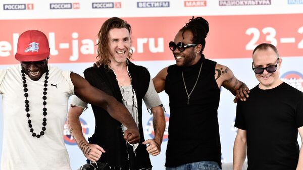 Участники коллектива DAVE YADEN BAND на пресс-конференции в рамках фестиваля Koktebel Jazz Party в Крыму Участники коллектива DAVE YADEN BAND на пресс-конференции в рамках фестиваля Koktebel Jazz Party в Крыму