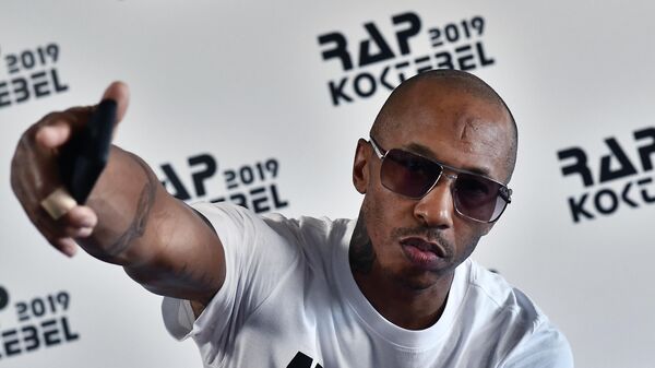 Американский рэпер, участник группы Onyx Фред Ли Скраггс-младший (Fredro Starr) во время пресс-конференции на фестивале Rap Koktebel – 2019 в Крыму Американский рэпер, участник группы Onyx Фред Ли Скраггс-младший (Fredro Starr) во время пресс-конференции на фестивале Rap Koktebel – 2019 в Крыму