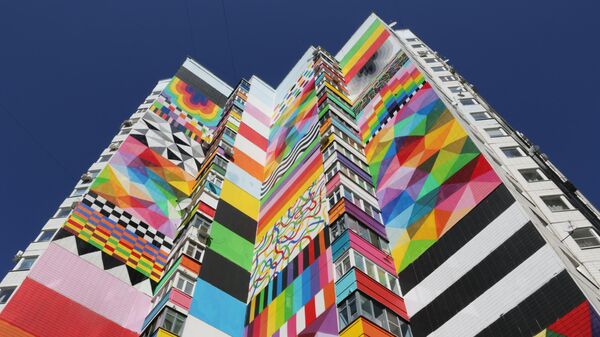 Стрит-арт фестиваль URBAN MORPHOGENESI. Геометрическое граффити –художник OKUDA (Испания) Стрит-арт фестиваль URBAN MORPHOGENESI. Геометрическое граффити –художник OKUDA (Испания)