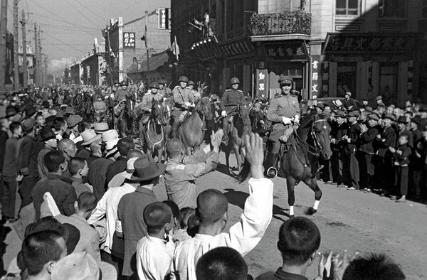 Советско-японская война. Советские войска в Харбине. 2-й Дальневосточный фронт Советско-японская война. Советские войска в Харбине. 2-й Дальневосточный фронт