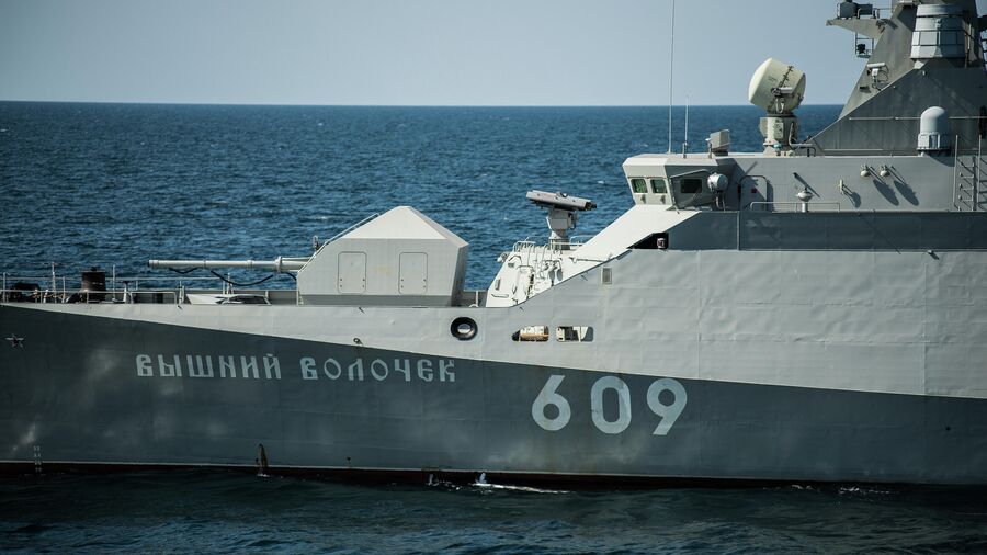 Малый ракетный корабль проекта 21631 Вышний Волочек в дрейфе Малый ракетный корабль проекта 21631 Вышний Волочек в дрейфе