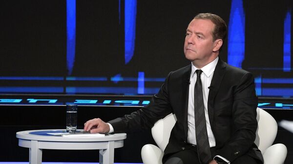 Председатель правительства Дмитрий Медведев 