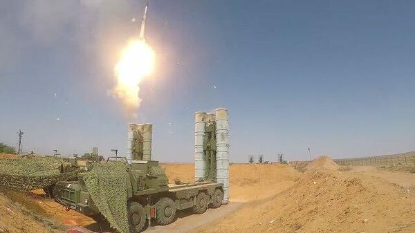 С-300 и С-400 перехватили более 80 целей на учениях Центр-2019 С-300 и С-400 перехватили более 80 целей на учениях Центр-2019