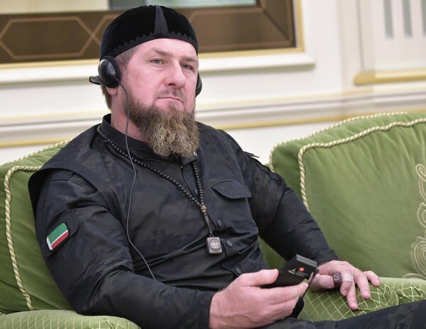 Глава Чечни Рамзан Кадыров во время визита президента РФ Владимира Путина в Саудовскую Аравию Глава Чечни Рамзан Кадыров во время визита президента РФ Владимира Путина в Саудовскую Аравию