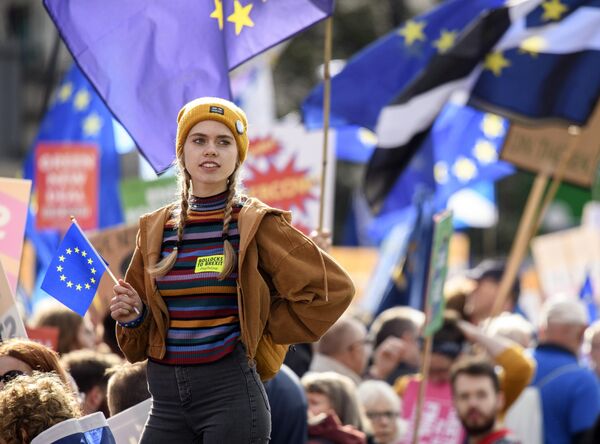 Участница акции против Brexit в Лондоне Участница акции против Brexit в Лондоне