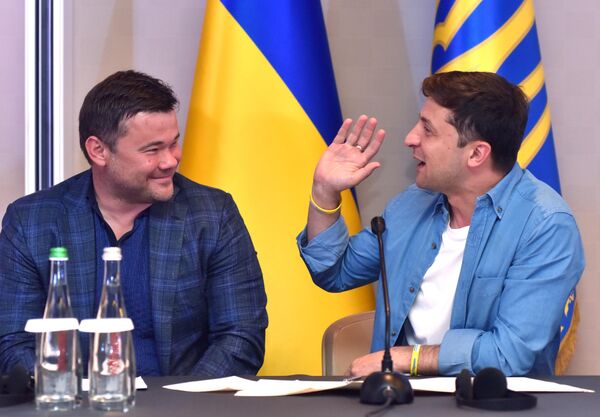 Президент Украины Владимир Зеленский и руководитель администрации президента Украины Андрей Богдан Президент Украины Владимир Зеленский и руководитель администрации президента Украины Андрей Богдан