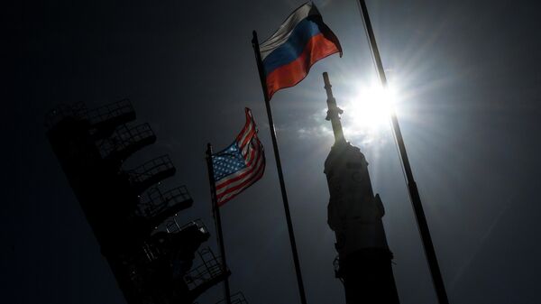 Установка ракеты-носителя Союз-ФГ с пилотируемым кораблем Союз-МС-04 на Гагаринский старт космодрома Байконур Установка ракеты-носителя Союз-ФГ с пилотируемым кораблем Союз-МС-04 на Гагаринский старт космодрома Байконур