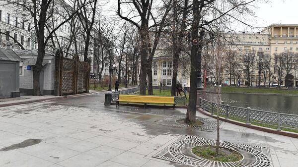 Туалет на Патриарших прудах Туалет на Патриарших прудах