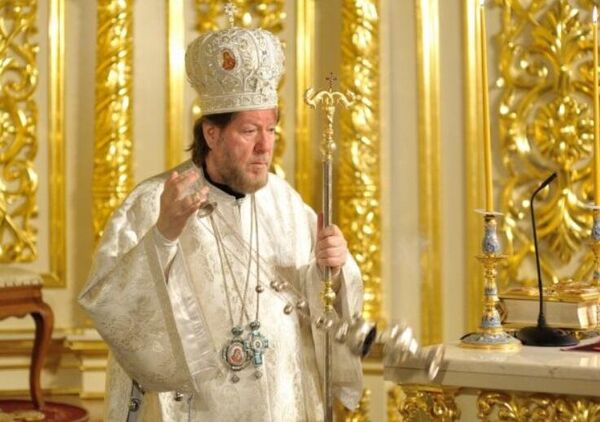 митрополит Киринский Афанасий (с 1997 по 2019 годы - настоятель Храма всех святых на Кулишках)
митрополит Киринский Афанасий (с 1997 по 2019 годы - настоятель Храма всех святых на Кулишках)