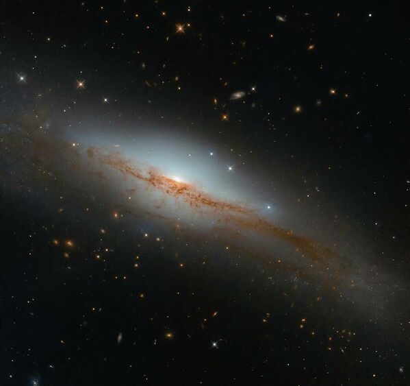 Галактика NGC 3749 Галактика NGC 3749