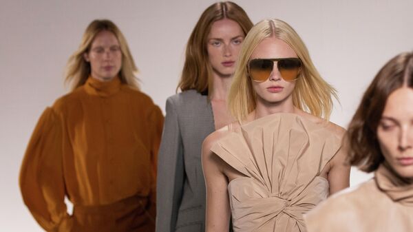 Показ коллекции Givenchy Ready To Wear весна-лето 2020 на неделе моды в Париже Показ коллекции Givenchy Ready To Wear весна-лето 2020 на неделе моды в Париже