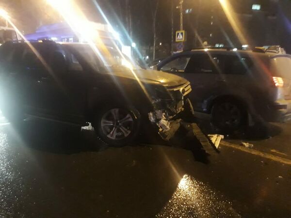 ДТП с пешеходами в Нижнем Новгороде на улице Горького. 7 декабря 2019 ДТП с пешеходами в Нижнем Новгороде на улице Горького. 7 декабря 2019