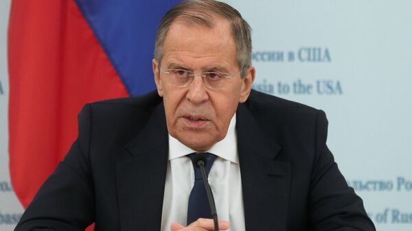 Министр иностранных дел РФ Сергей Лавров во время пресс-конференции по итогам визита в США в посольстве России Министр иностранных дел РФ Сергей Лавров во время пресс-конференции по итогам визита в США в посольстве России