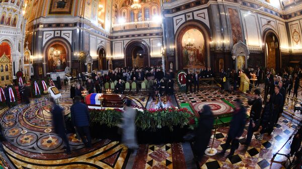 Прощание с бывшим мэром Москвы Юрием Лужковым Прощание с бывшим мэром Москвы Юрием Лужковым