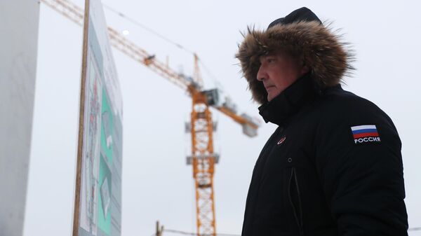 Генеральный директор госкорпорации Роскосмос Дмитрий Рогозин во время посещения космодрома Восточный Генеральный директор госкорпорации Роскосмос Дмитрий Рогозин во время посещения космодрома Восточный