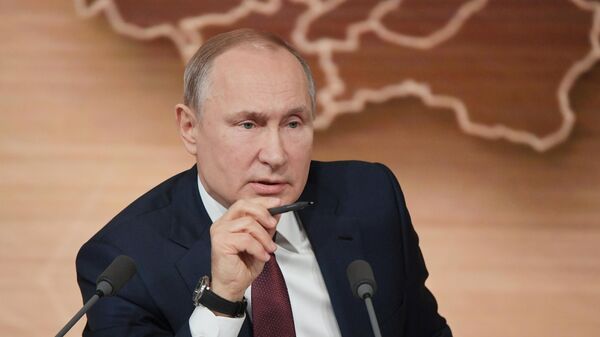 Президент РФ Владимир Путин на большой ежегодной пресс-конференции Президент РФ Владимир Путин на большой ежегодной пресс-конференции