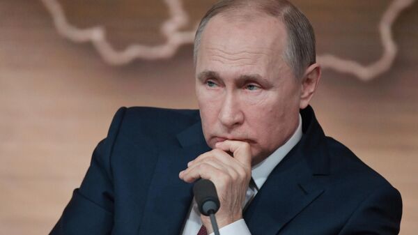 Президент РФ Владимир Путин на большой ежегодной пресс-конференции Президент РФ Владимир Путин на большой ежегодной пресс-конференции