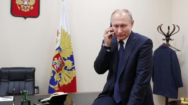 Президент РФ Владимир Путин по телефону пообщается с 10-летним Андреем Кочетовым из Ставропольского края, который благодаря участию главы государства во всероссийской акции Елка желаний приехал в Красную Поляну. 23 декабря 2019 Президент РФ Владимир Путин по телефону пообщается с 10-летним Андреем Кочетовым из Ставропольского края, который благодаря участию главы государства во всероссийской акции Елка желаний приехал в Красную Поляну. 23 декабря 2019